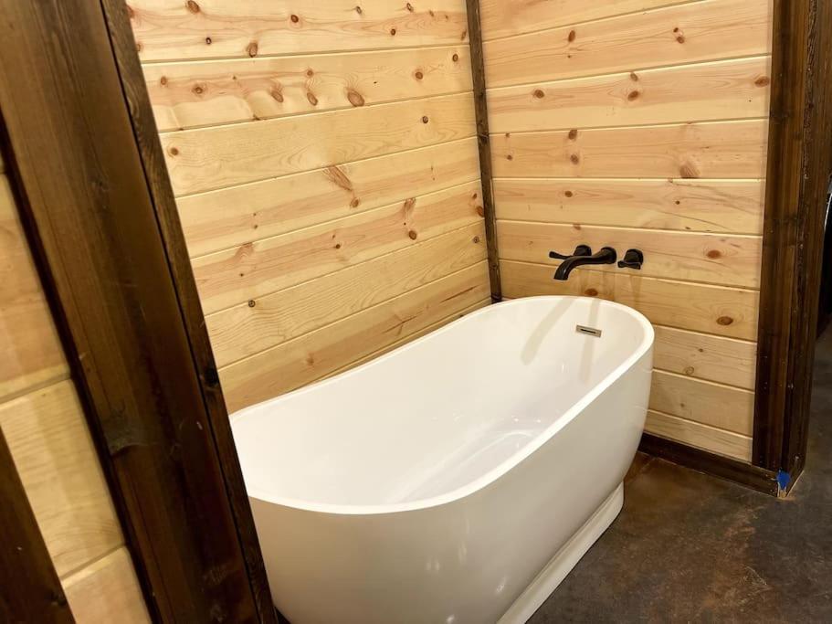 The Secluded Reset Button Cabin 브로큰보우 외부 사진